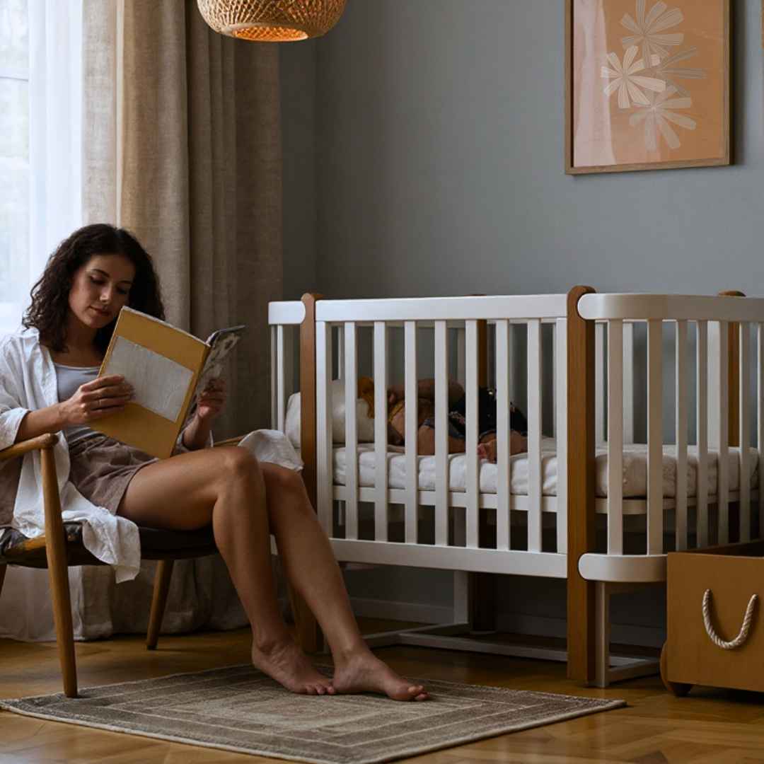 Sada. Dětská postýlka Zukko 120x60 s kvalitní matrací. Bílá/Přírodní